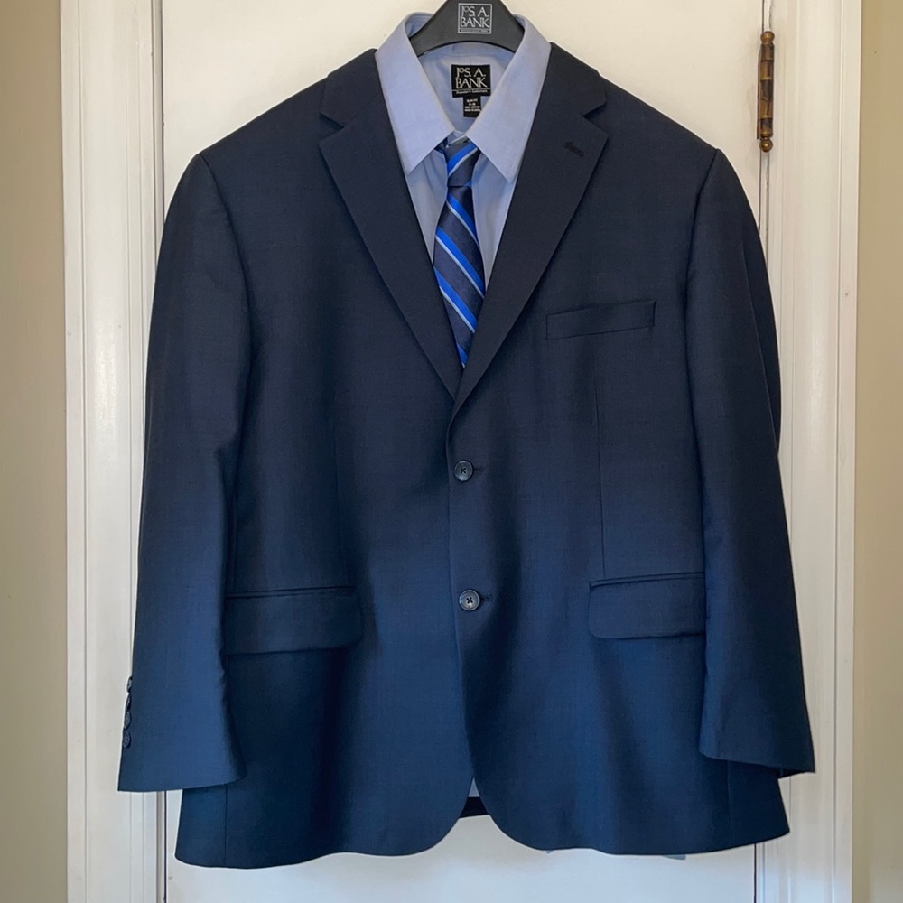 Jos. A. Bank Navy Blue 4 Piece Suit Set Traveler’s Collection